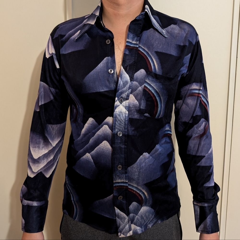 Vintage Men's 70s collared printed shirt small